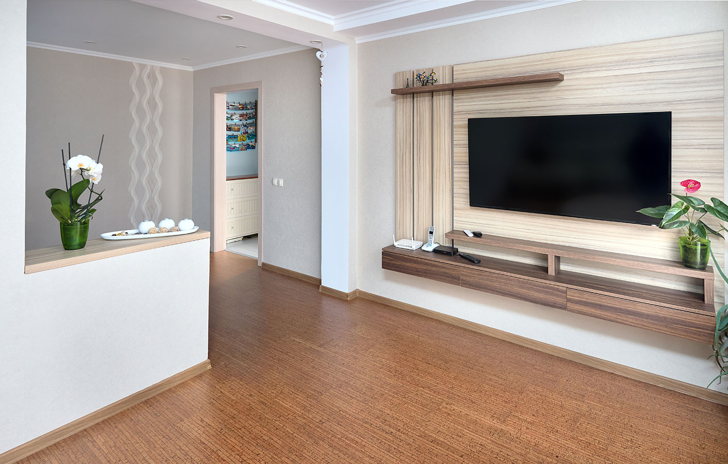 Korkboden in einem Wohnzimmer mit moderner Einrichtung